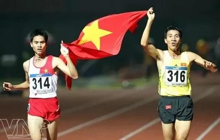 Mỹ Tâm: Họa mi tóc nâu và mối quan hệ với học trò